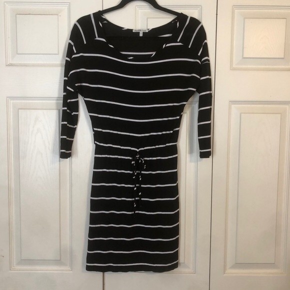 CHARLOTTE RUSSE X-Small Black White Stripe Mini Dress Elastic Waist Bloused - Picture 1 of 4